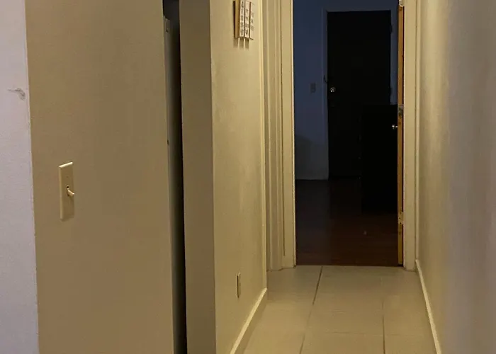 Apartment Spacious Updated 1 Bedroom Normal